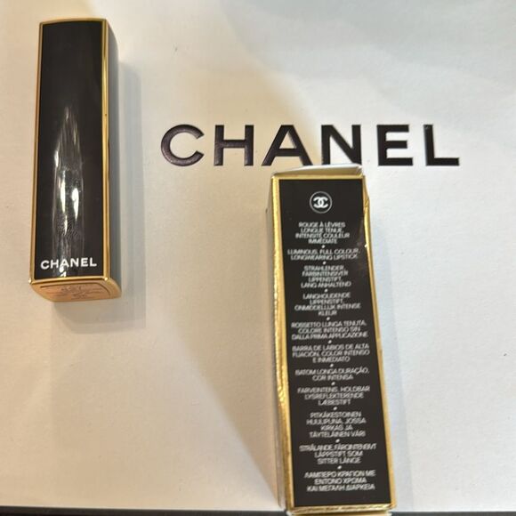 Chanel Rouge Allure shade 837 (Spectacular) Red~Discontinued & Limited Edition - Picture 7 of 7